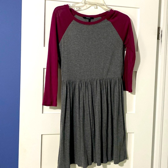 Grey and cranberry cotton dress - Picture 1 of 3